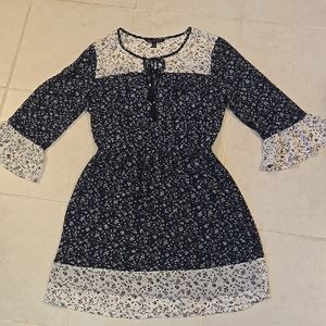 Womens Size Small Paisley Floral Navy and White Mini Dress, Long Sleeve